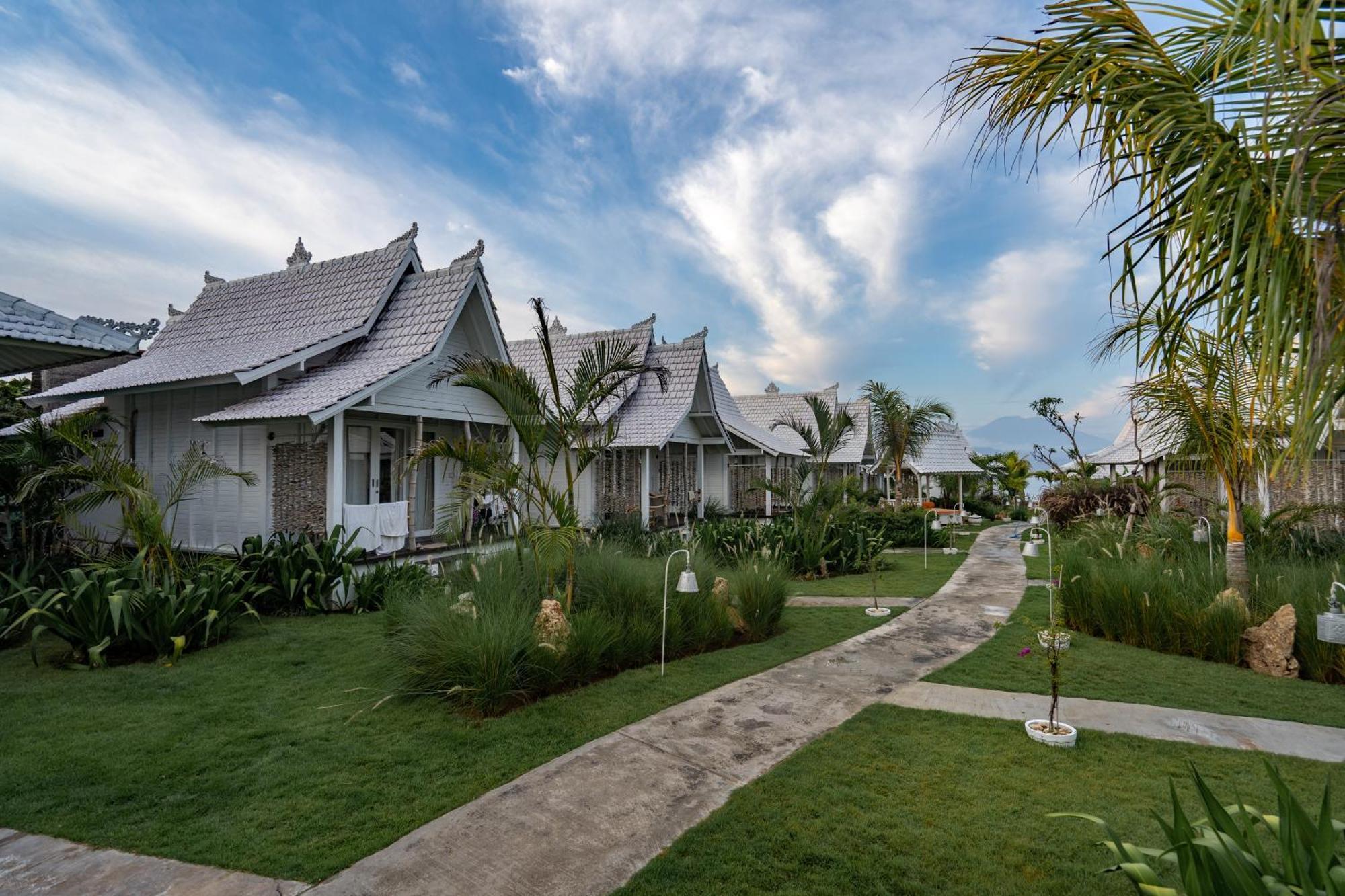 Paus Putih Hotel Lembongan Kültér fotó