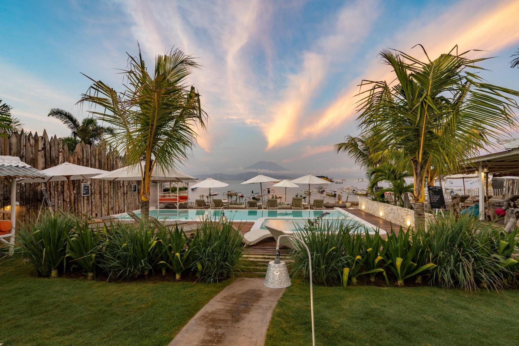 Paus Putih Hotel Lembongan Kültér fotó