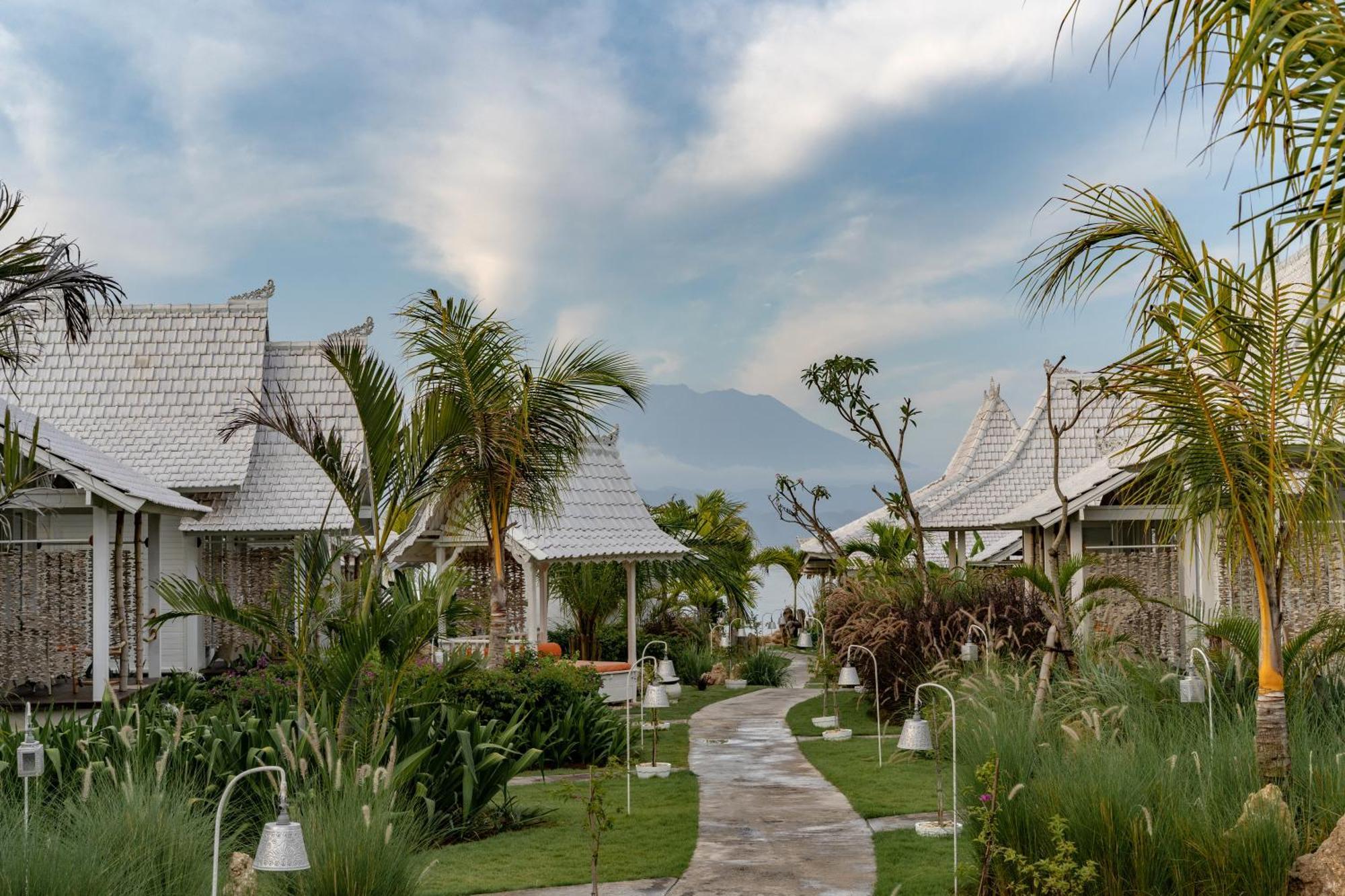 Paus Putih Hotel Lembongan Kültér fotó