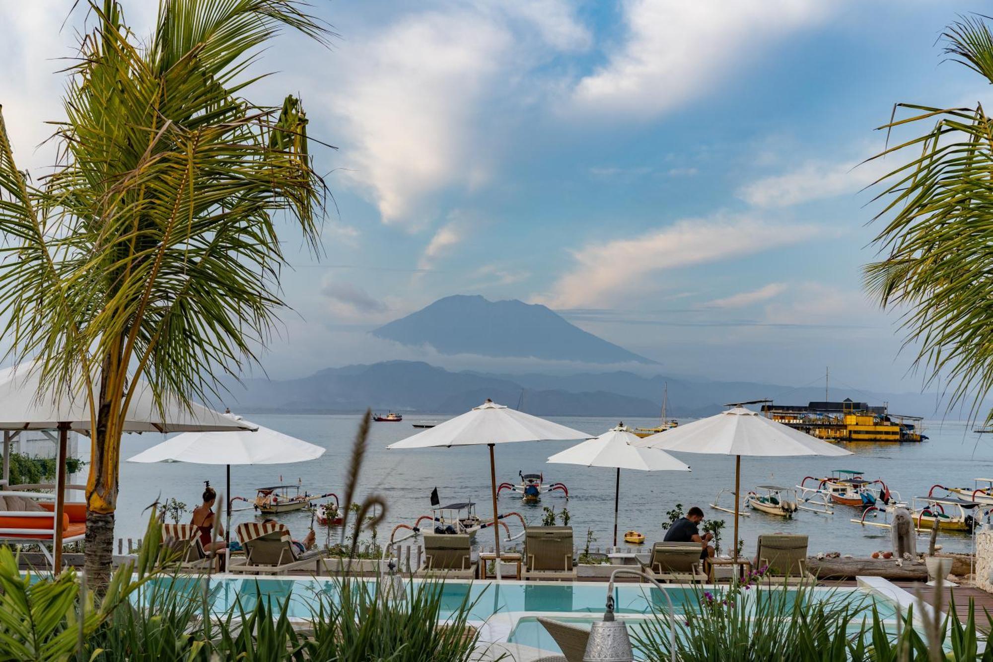 Paus Putih Hotel Lembongan Kültér fotó