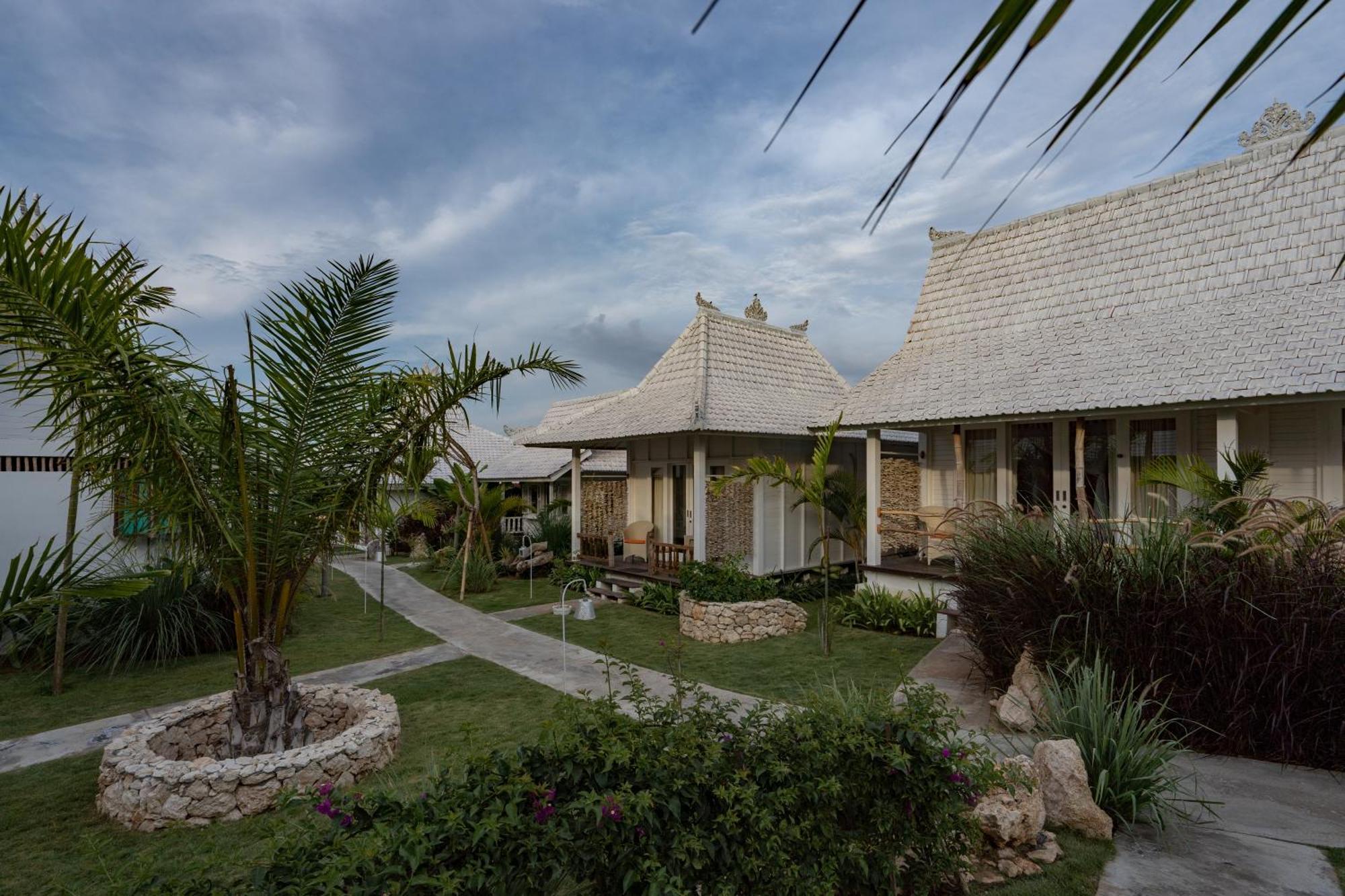 Paus Putih Hotel Lembongan Kültér fotó