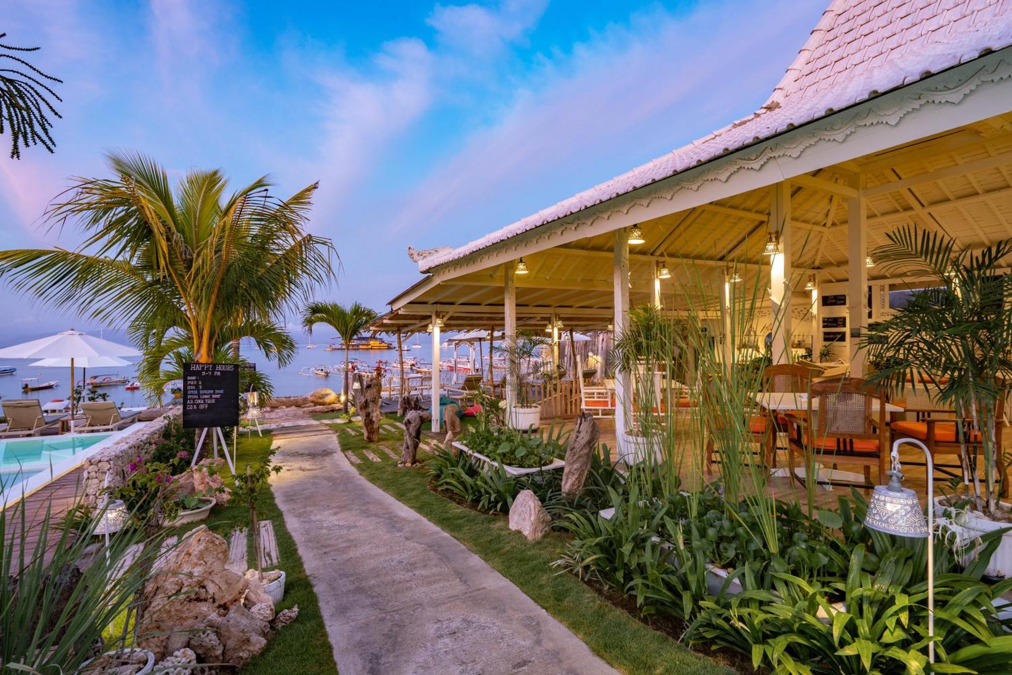Paus Putih Hotel Lembongan Kültér fotó