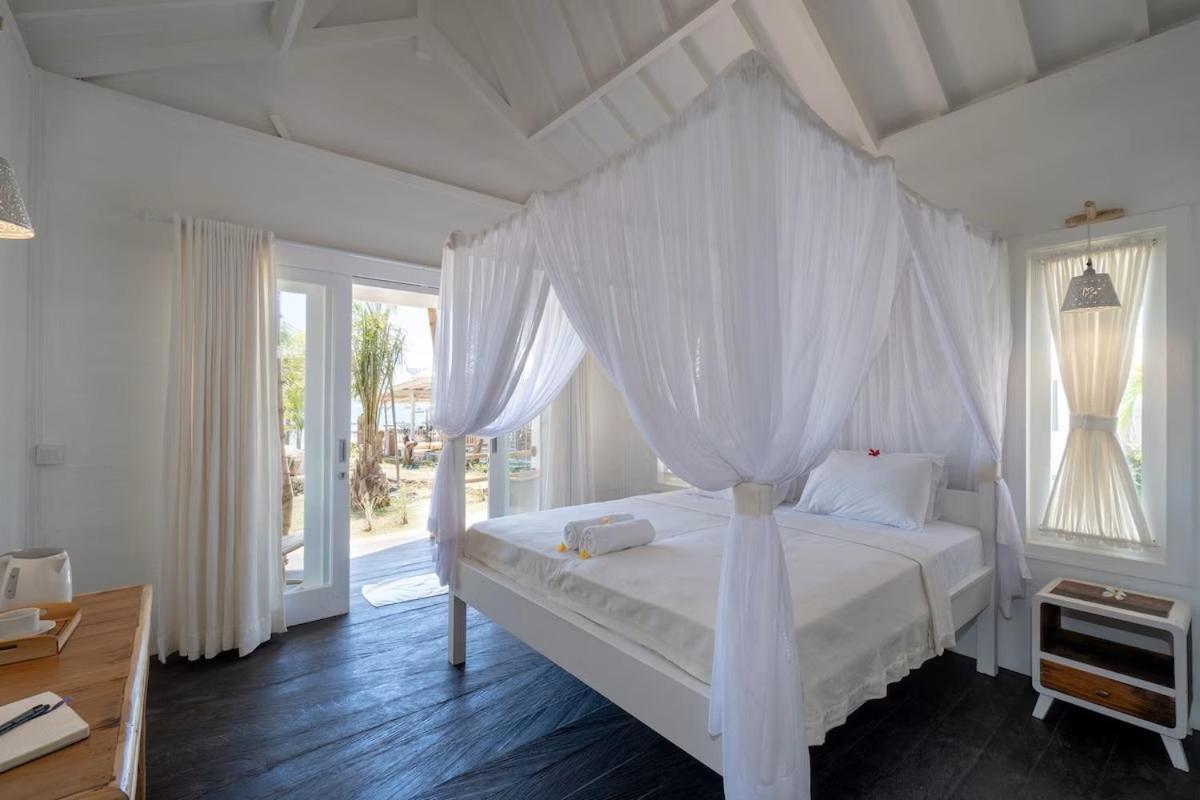Paus Putih Hotel Lembongan Kültér fotó